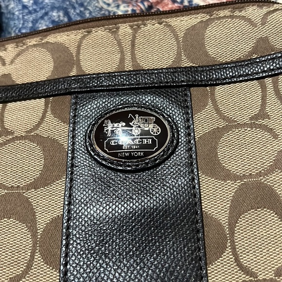 Coach Legacy Brown Swingpack Crossbody - Picture 2 of 6